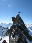 <p>Anregende Gratkletterei zum Gipfelkreuz</p>